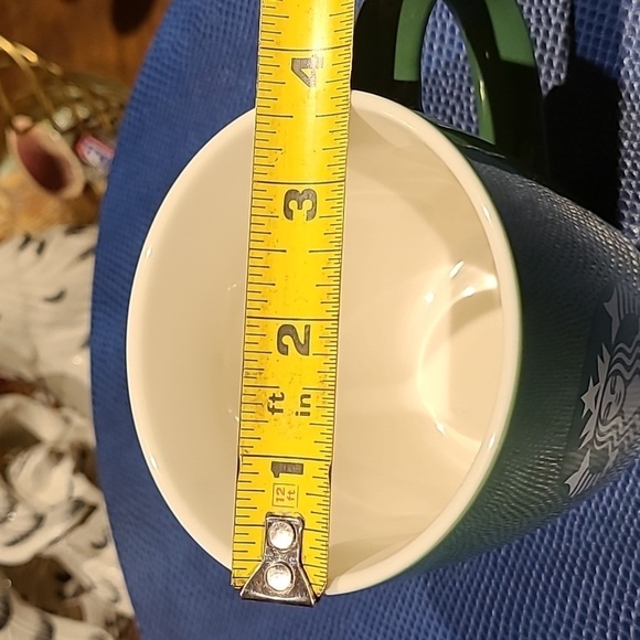 Starbucks Green mug from 2021 in excellent condition. 12 oz. #376g - Picture 10 of 10
